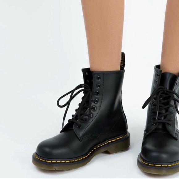 dr martens air wear